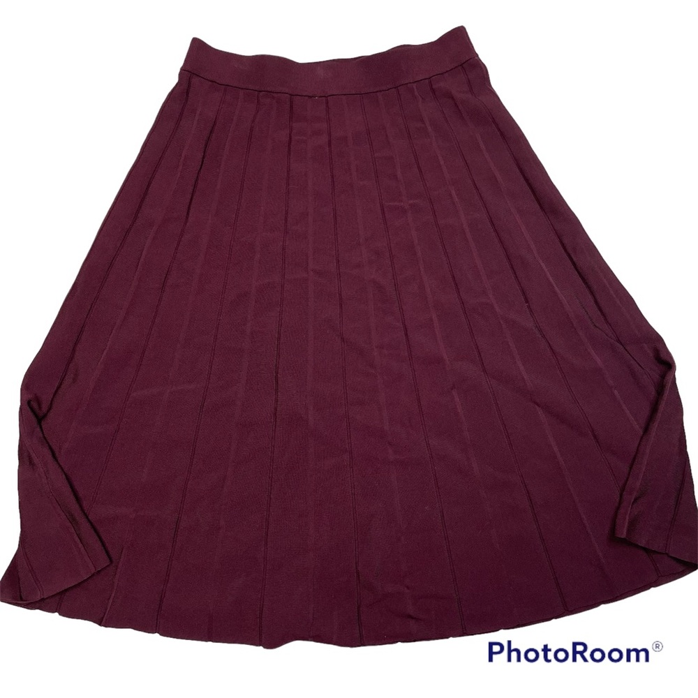 5/$25 Plum Color A-line Sweater Skirt